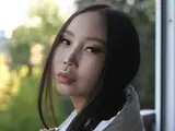 ElliJaeni webcam